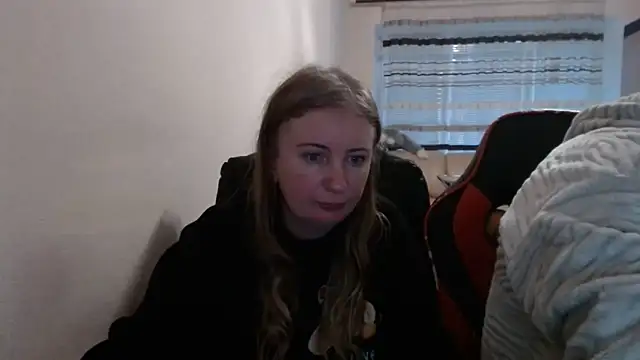 PeterAndJen online show from November 25, 1:57 pm