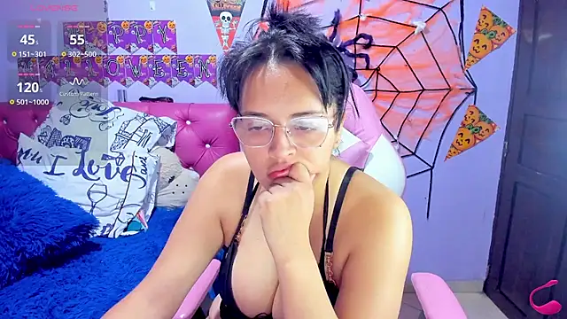 crissn0707 online show from October 23, 12:16 am