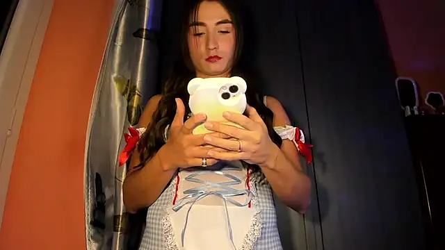 wanderlustxxx  online show from November 19, 5:35 pm