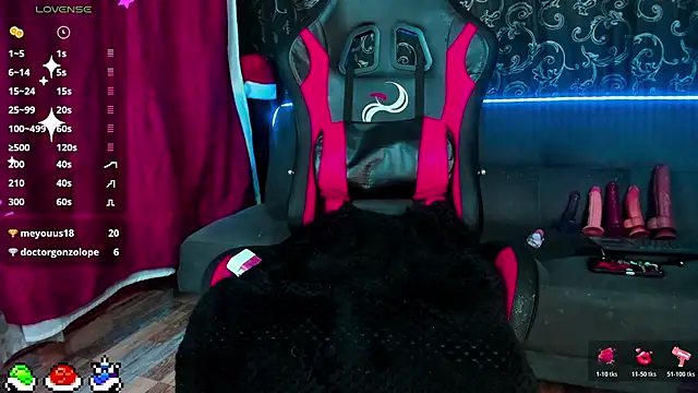 Lightt Yagami online show from November 28, 3:42 am