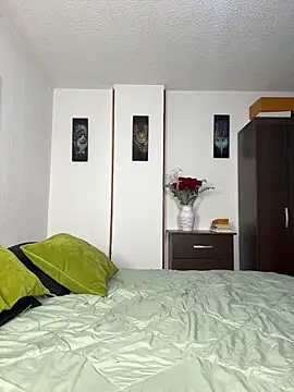 Angela isabella online show from March 5, 9:32 pm