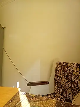 MssAngela online show from March 4, 9:05 am