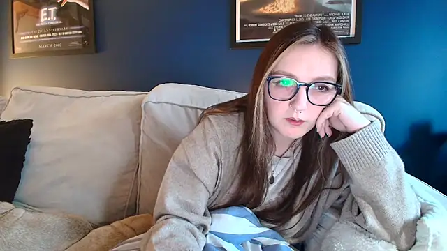 short sweetpea online show from November 18, 3:13 pm