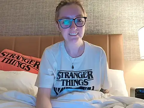 short sweetpea online show from September 8, 3:11 pm