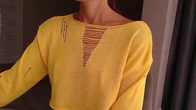 Varonica Caprii online show from October 6, 9:04 am