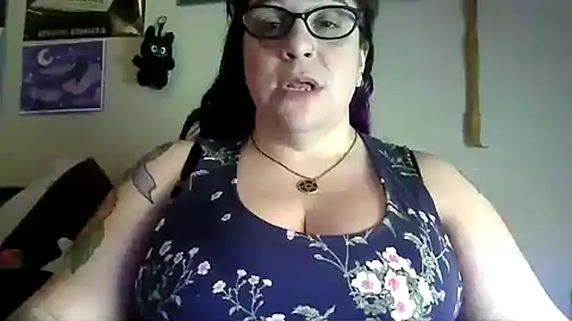 GothyBaby online show from March 30, 6:07 pm