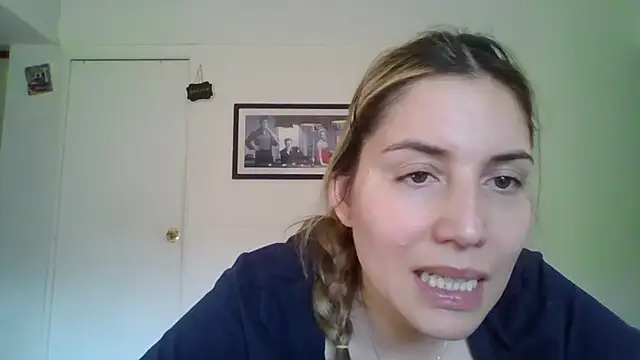 Snapshot of alaanna_new chatting on October 24, 8:49 pm alaanna new online show from October 24, 8:49 pm