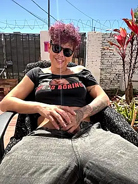 Alicbranca online show from September 25, 3:55 pm