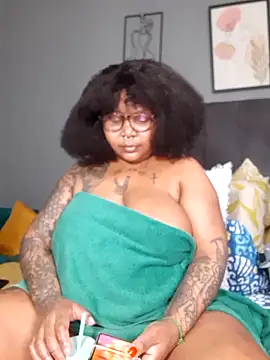 PearlSexxy69 online show from October 13, 9:23 am