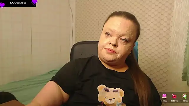 Janiffer MiMi online show from March 31, 3:56 pm