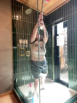 Snapshot of 1-800-FUCKYOU chatting on September 20, 7:23 pm 1-800-FUCKYOU online show from September 20, 7:23 pm