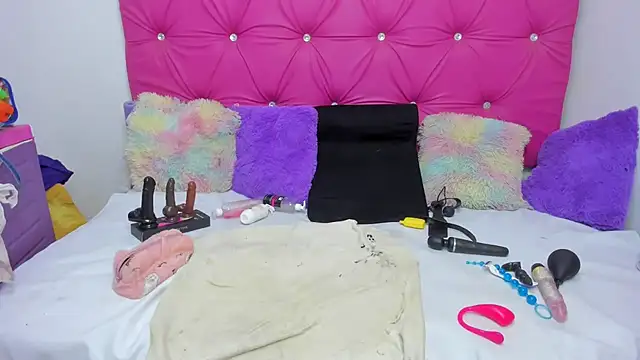 VivianPorto online show from July 22, 1:12 pm