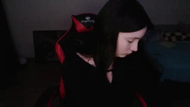 Laralianna online show from March 4, 4:30 am