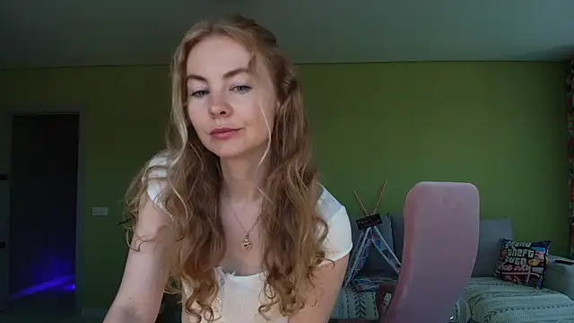 Cuddle Cat online show from June 10, 6:12 am