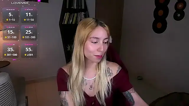 Saucy Jenn online show from October 25, 2:52 am