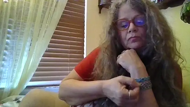 DestineeLoverGirl online show from April 1, 4:59 pm