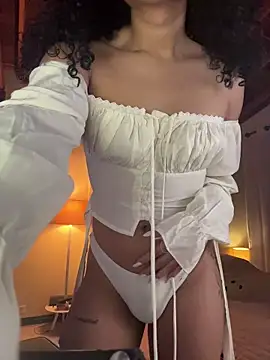 GabriSaenz online show from December 16, 12:22 pm