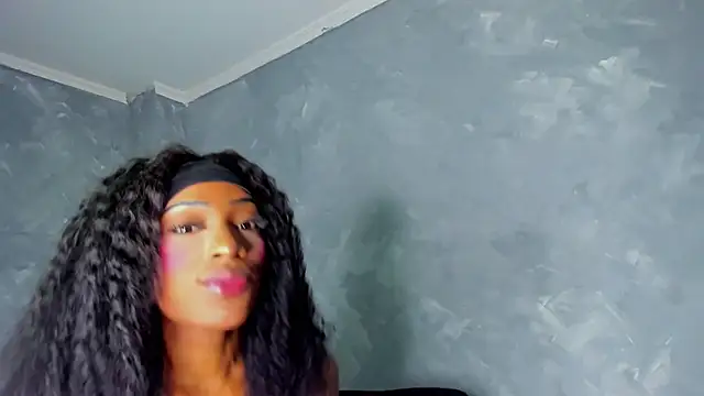 Emattaylor online show from May 29, 11:52 am