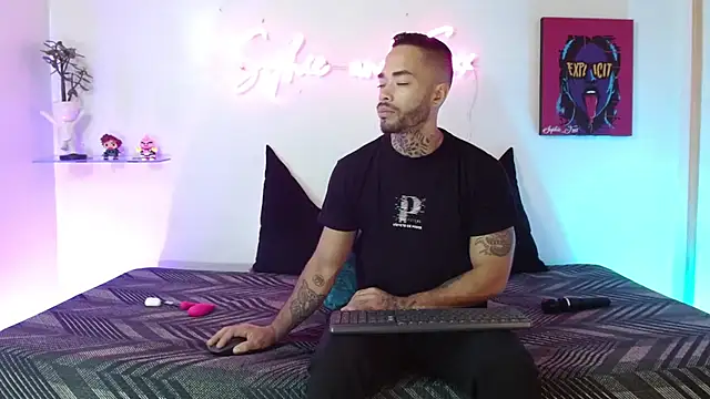 SophieFoxx17 online show from March 27, 12:50 pm