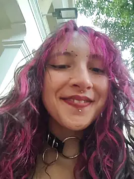  Laary online show from February 10, 7:17 pm