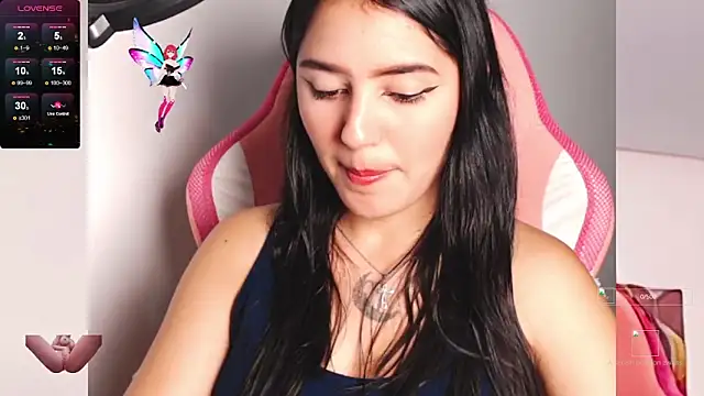 Danae 999 online show from October 6, 11:20 pm