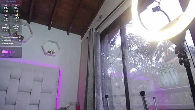 shanakendall online show from September 19, 5:34 pm