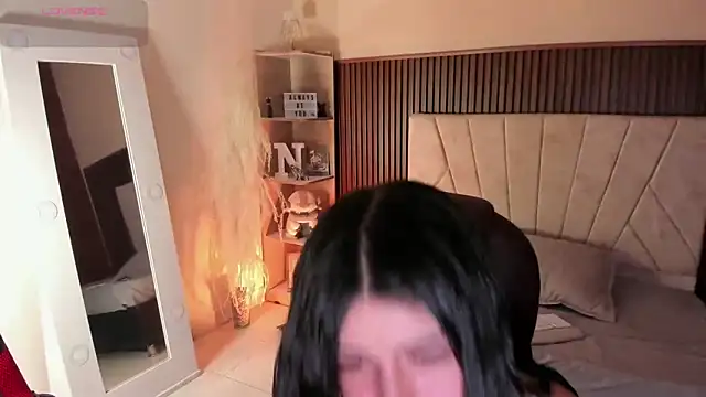  Niah  online show from September 15, 8:49 pm