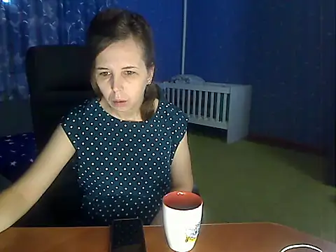 loveis007 online show from December 15, 2:17 am