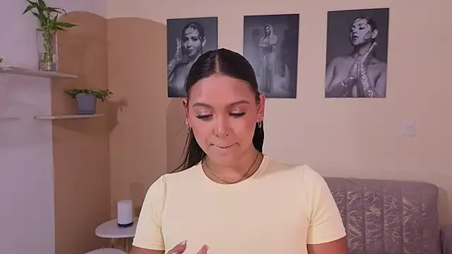 ToriCrossX online show from March 19, 6:56 pm