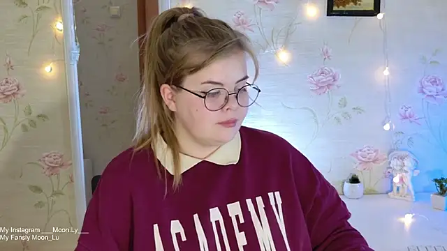 sinnamon  online show from October 31, 4:11 pm