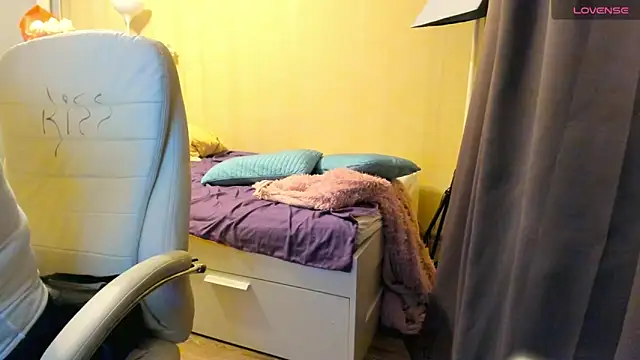 PamHardFuck online show from February 18, 7:13 pm