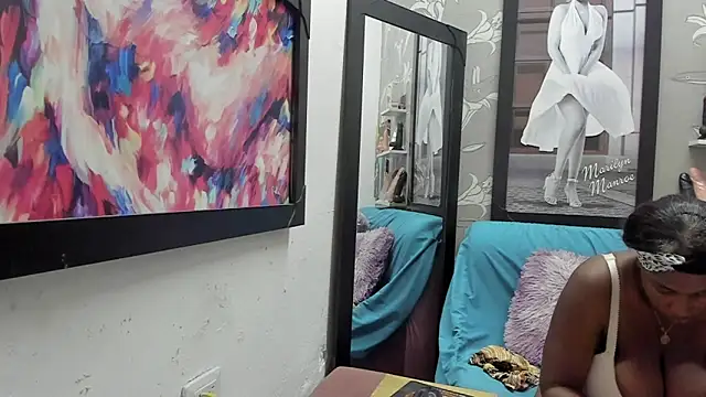 Karen Bis online show from March 16, 8:02 pm