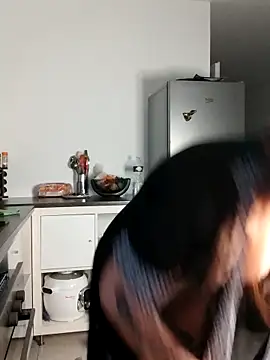 clara-francaise online show from November 27, 4:54 pm