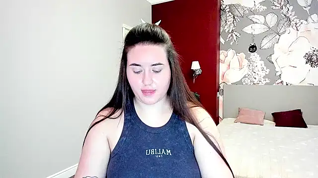 Roxie Bradley online show from February 19, 7:30 am