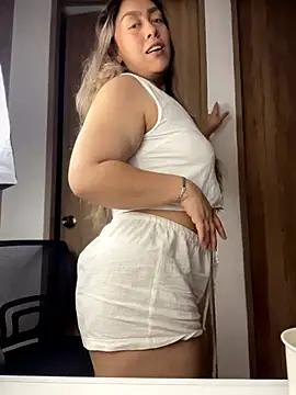 Im sophiie online show from March 27, 6:59 am