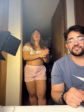 Im sophiie online show from March 1, 8:03 am