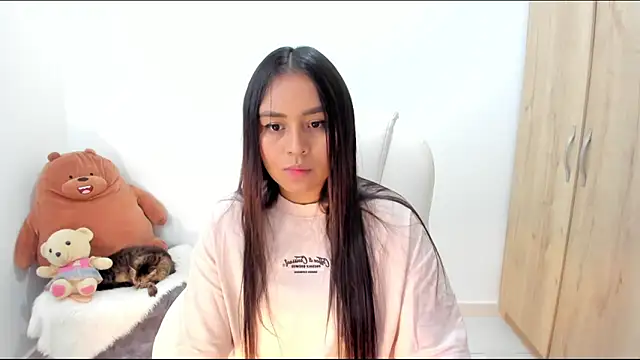 Ciara8 online show from March 10, 5:28 pm