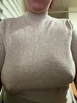 sweetmystery1 online show from February 1, 8:07 pm