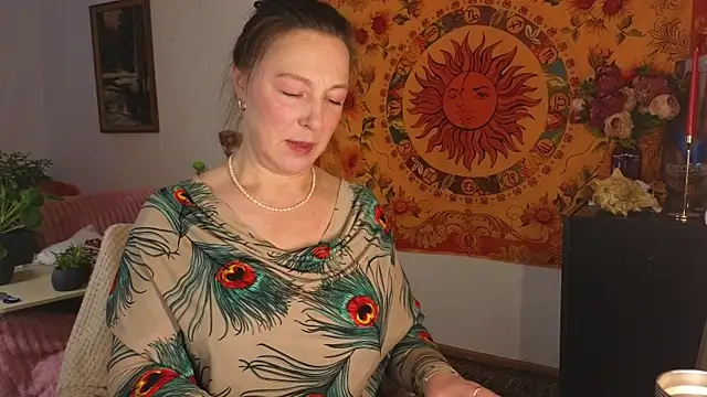 vanessawis  online show from July 18, 1:42 am