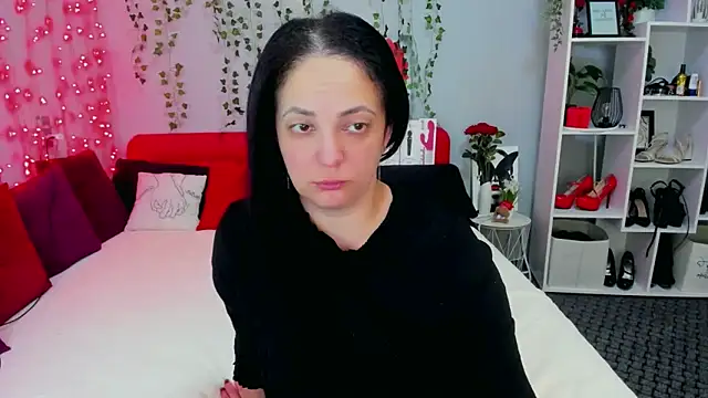 DarlingMilf online show from November 24, 7:27 pm