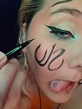 Laura takint online show from December 14, 8:03 pm