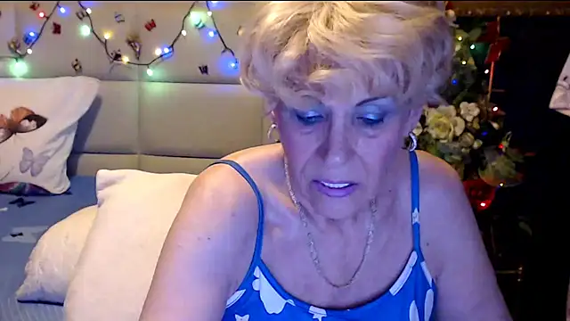 HappyWomanOn online show from December 1, 9:13 am