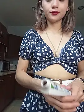 Dama Scarlata18 online show from May 19, 1:56 am