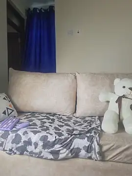 Red butterfly2 online show from April 17, 12:18 pm