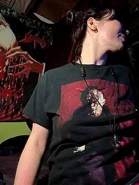 Snapshot of courtneyoccult chatting on September 10, 8:36 am courtneyoccult online show from September 10, 8:36 am