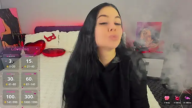 KeiraChoCo online show from November 18, 7:59 pm