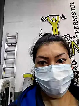 LaInsaciableIntensa online show from January 6, 4:10 pm