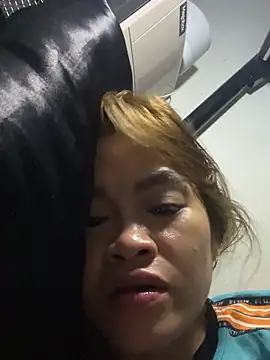 Snapshot of pinay4uwithagoodheart chatting on October 25, 1:08 pm pinay4uwithagoodheart online show from October 25, 1:08 pm