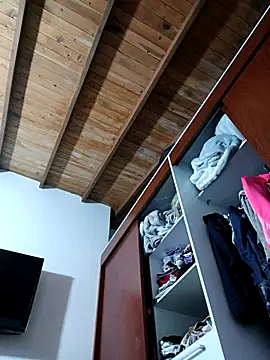 LunaZambrano online show from December 20, 3:27 pm