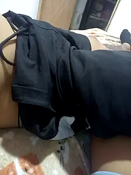 annie-19 online show from December 15, 9:09 pm